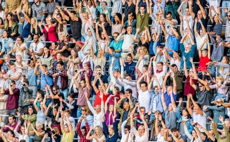 加拿大28圈注册链接皮阿诺足球运动员薪资计算方法详解，了解酬劳构成及影响因素